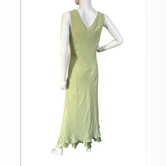 Donna Ricco
100% Silk Donna Ricco  Green Maxi Dress with Floral Embroidery sz 10 - Picture 3 of 10